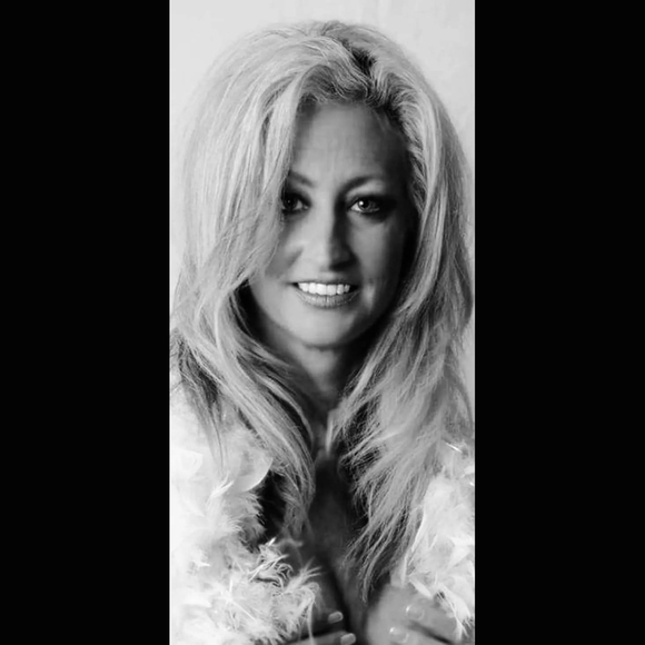 melanie_dowdy